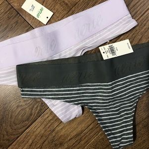 BNWT Aerie Thong Pantie Set